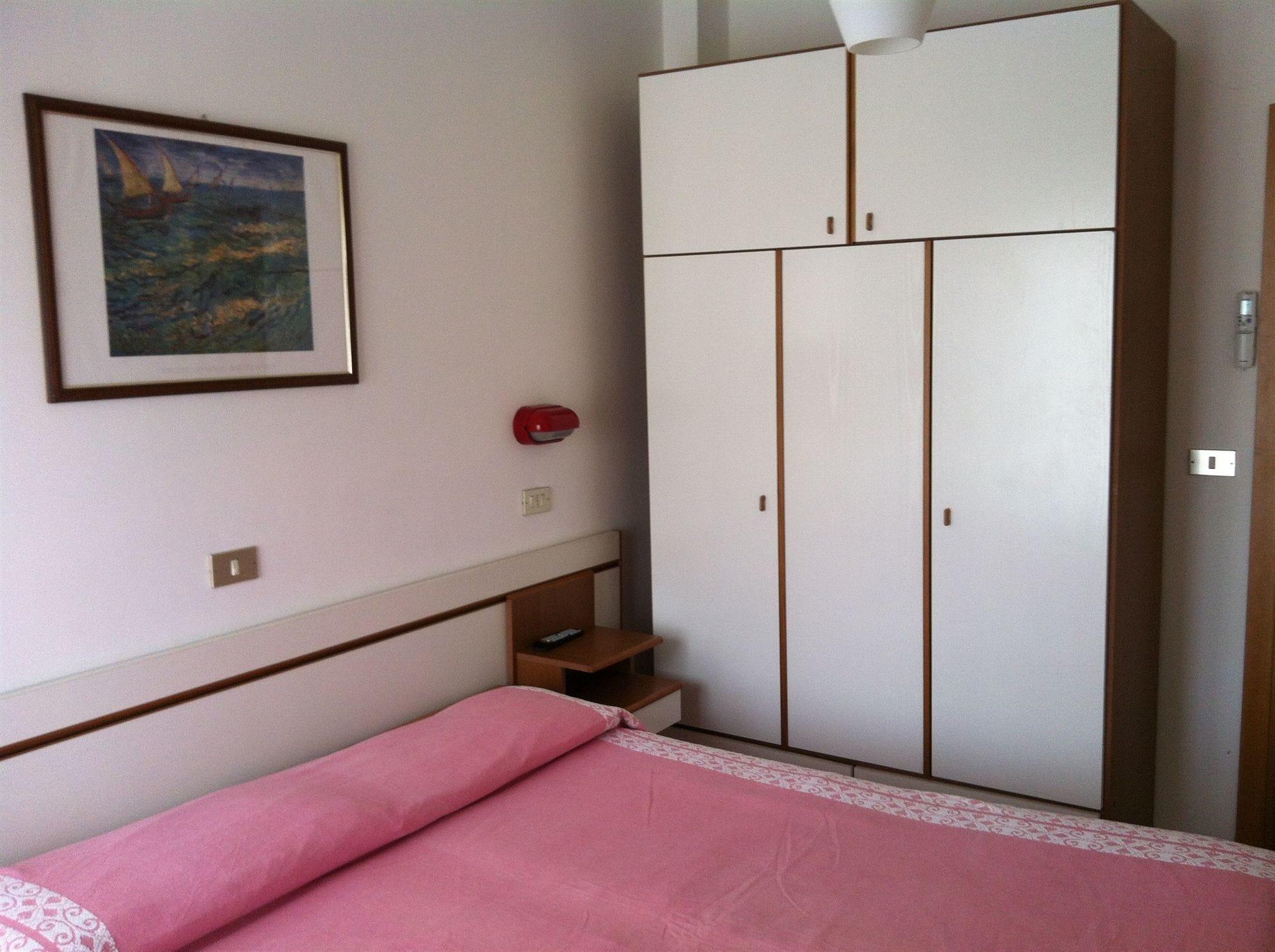 Hotel Graziana Riccione Kültér fotó
