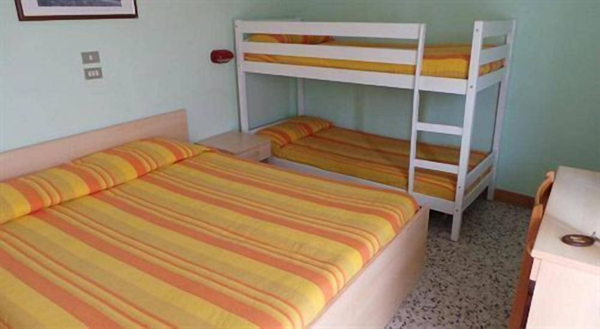 Hotel Graziana Riccione Kültér fotó