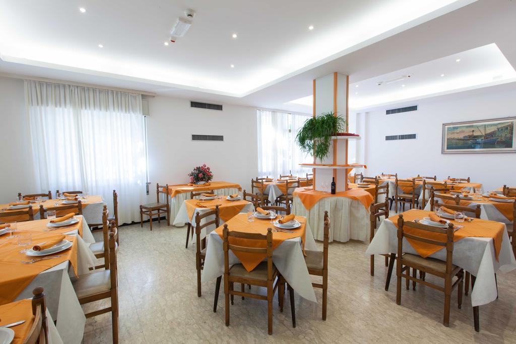 Hotel Graziana Riccione Kültér fotó