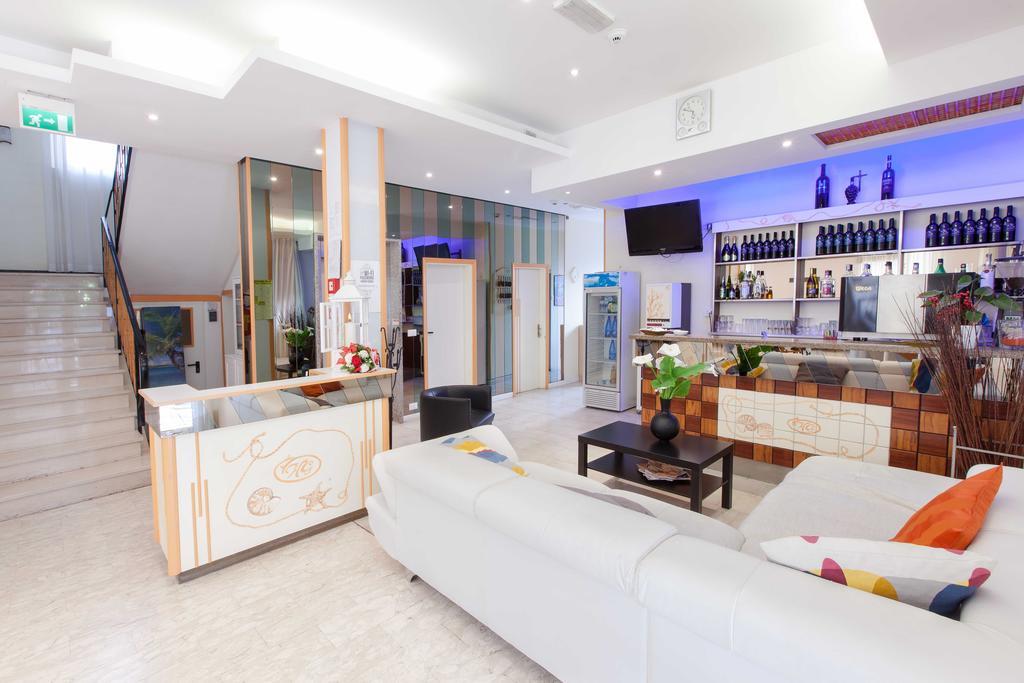 Hotel Graziana Riccione Kültér fotó